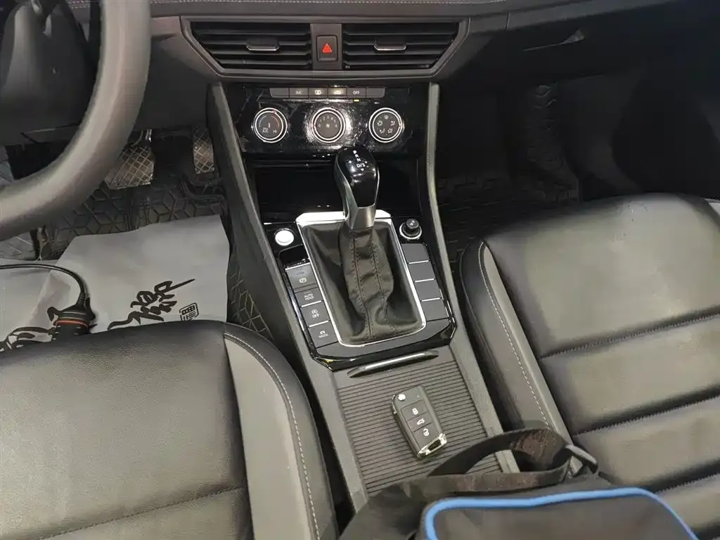 Volkswagen Sagitar 2022 из CN, фото 7
