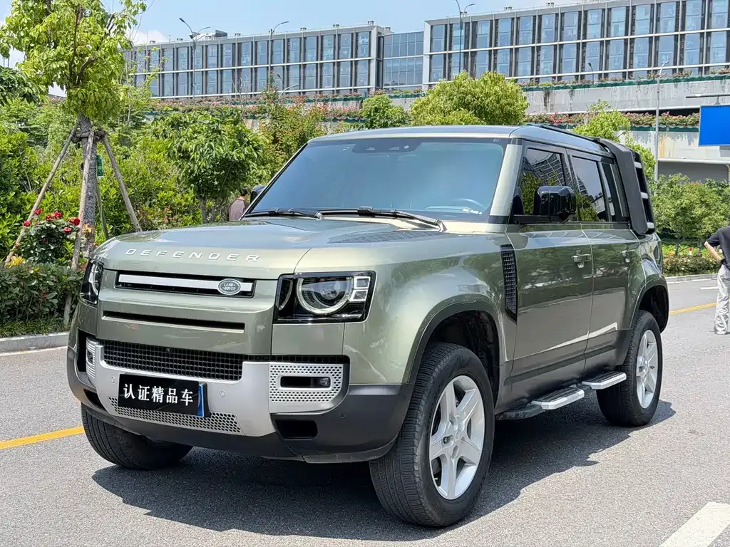 Land Rover Defender — фото 1