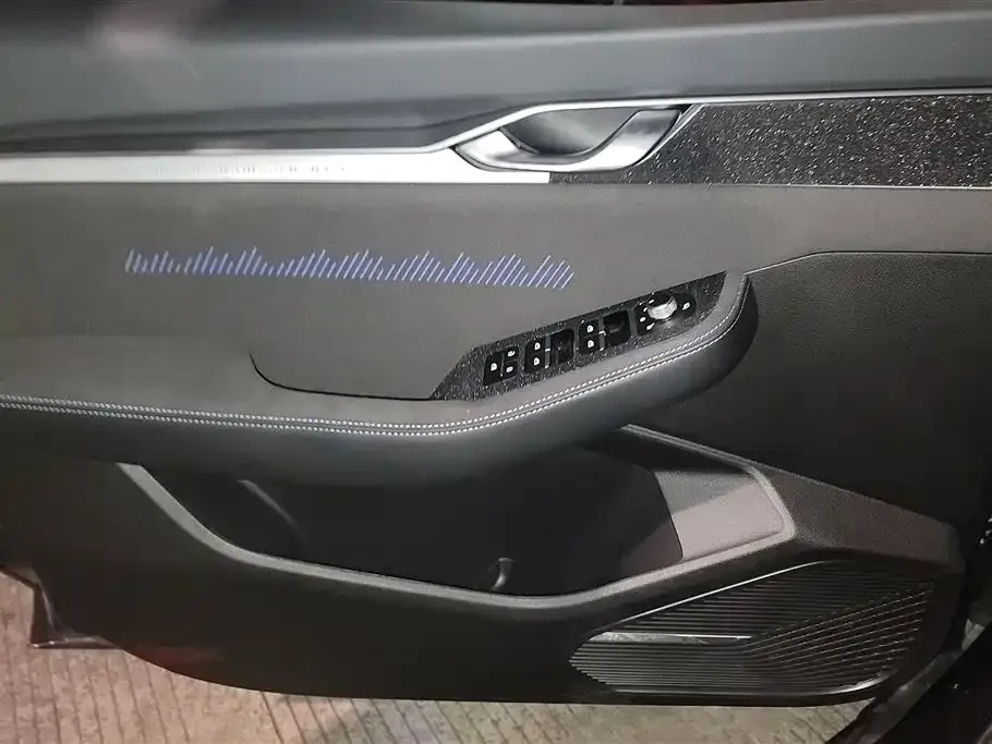 Geely Xingrui 2024 из CN, фото 5
