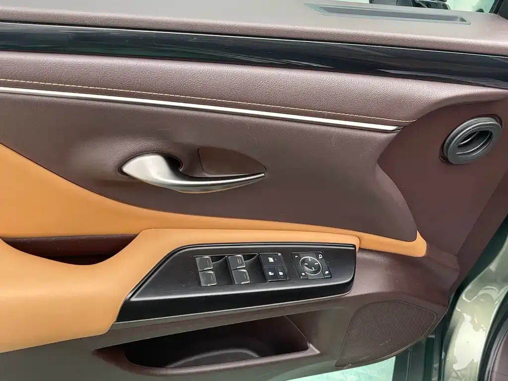 Lexus ES 2021 из CN, фото 8
