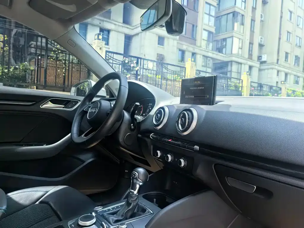 Audi A3 2021 из CN, фото 2