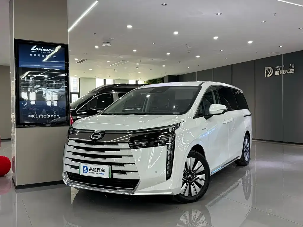 GAC Motor E8 Hybrid — фото 1