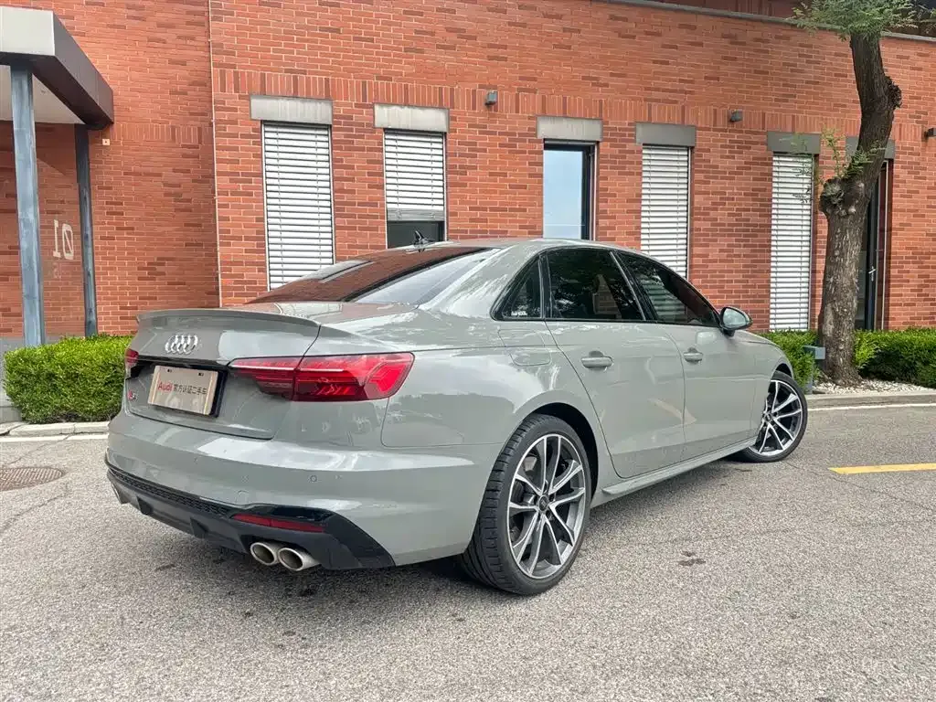 Audi S4 — фото 4