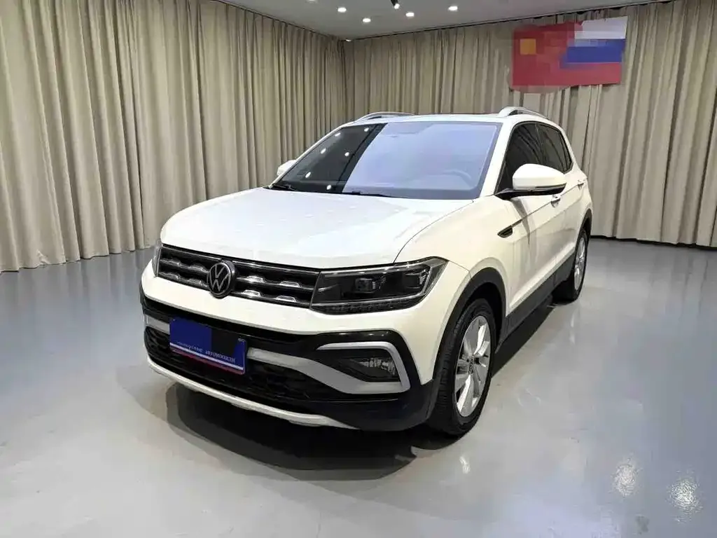 Volkswagen T-Cross — фото 1