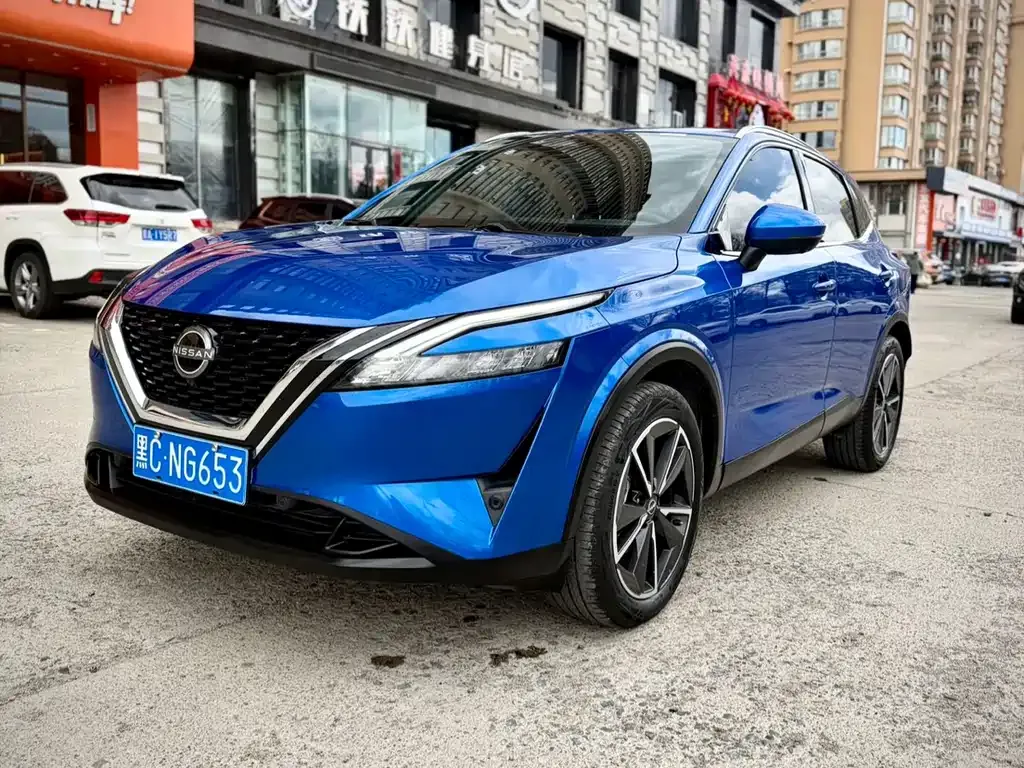 Nissan Qashqai — фото 1