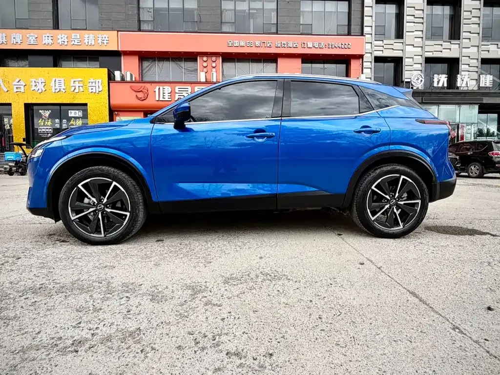 Nissan Qashqai — фото 7