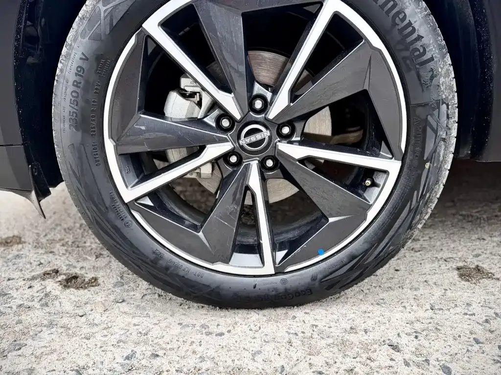 Nissan Qashqai — фото 5