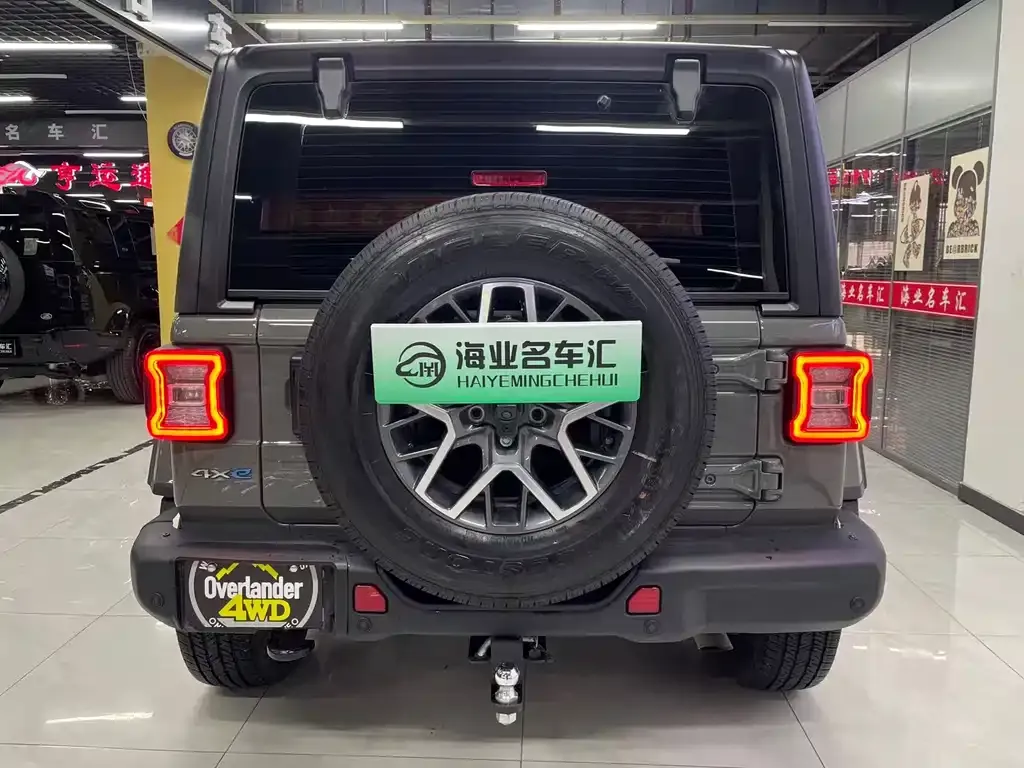 Jeep Wrangler PHEV 2023 из CN, фото 10
