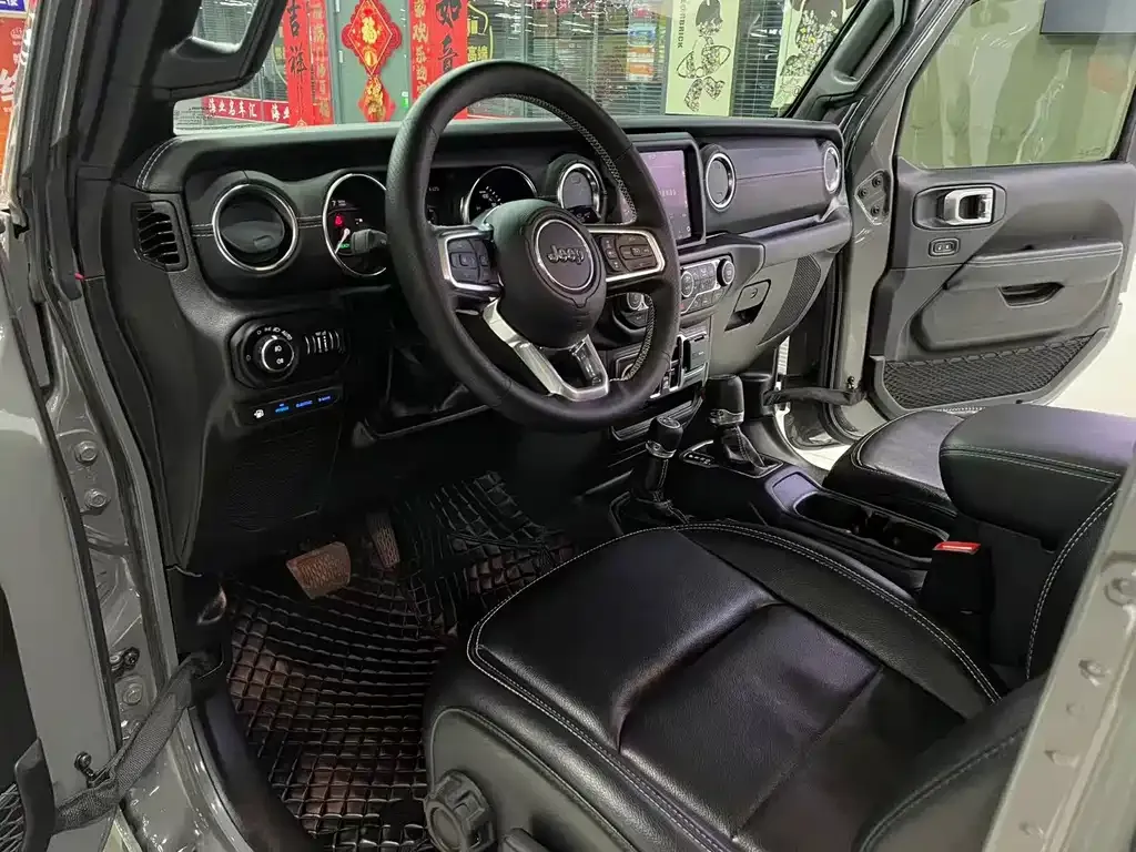 Jeep Wrangler PHEV 2023 из CN, фото 7