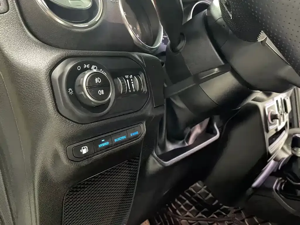 Jeep Wrangler PHEV 2023 из CN, фото 6