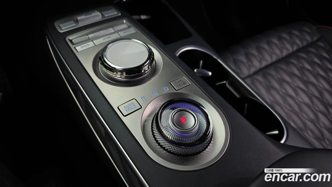 Genesis GV70 — фото 2