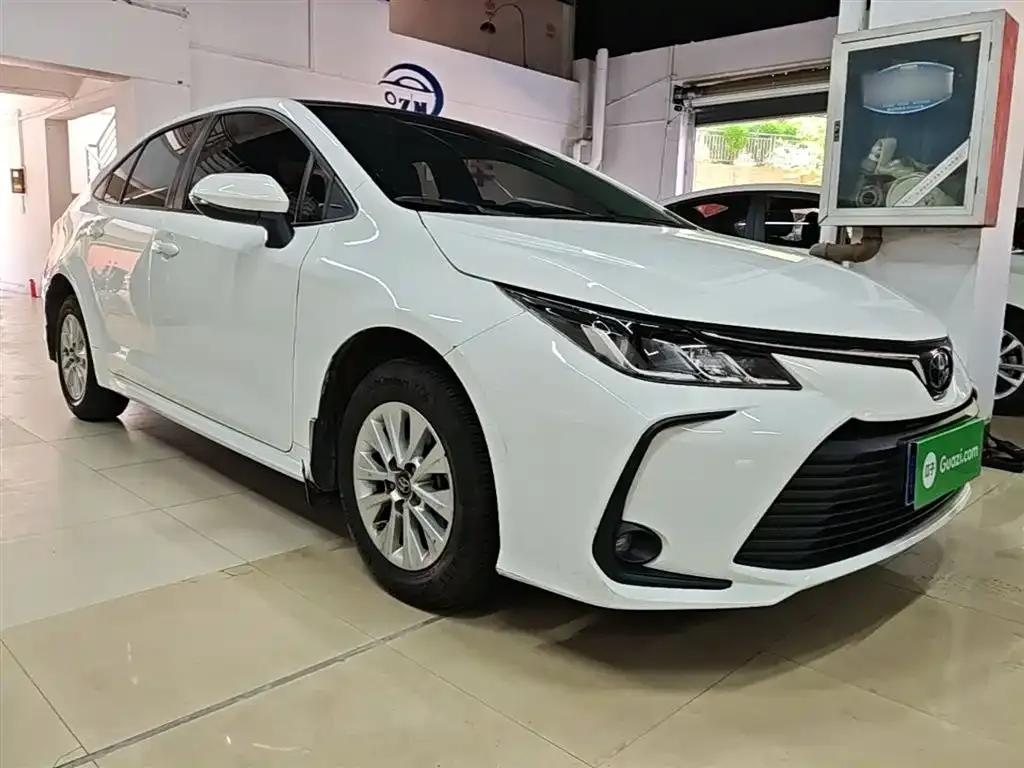 Toyota Corolla 2022 из CN, фото 3