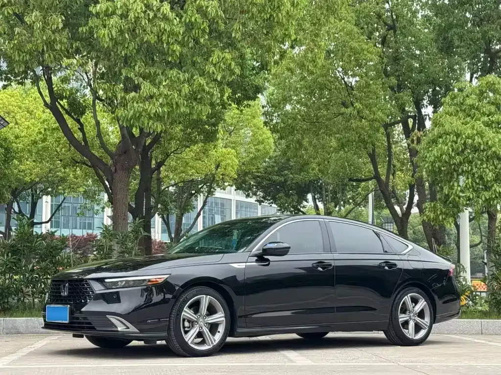 Honda Accord — фото 6