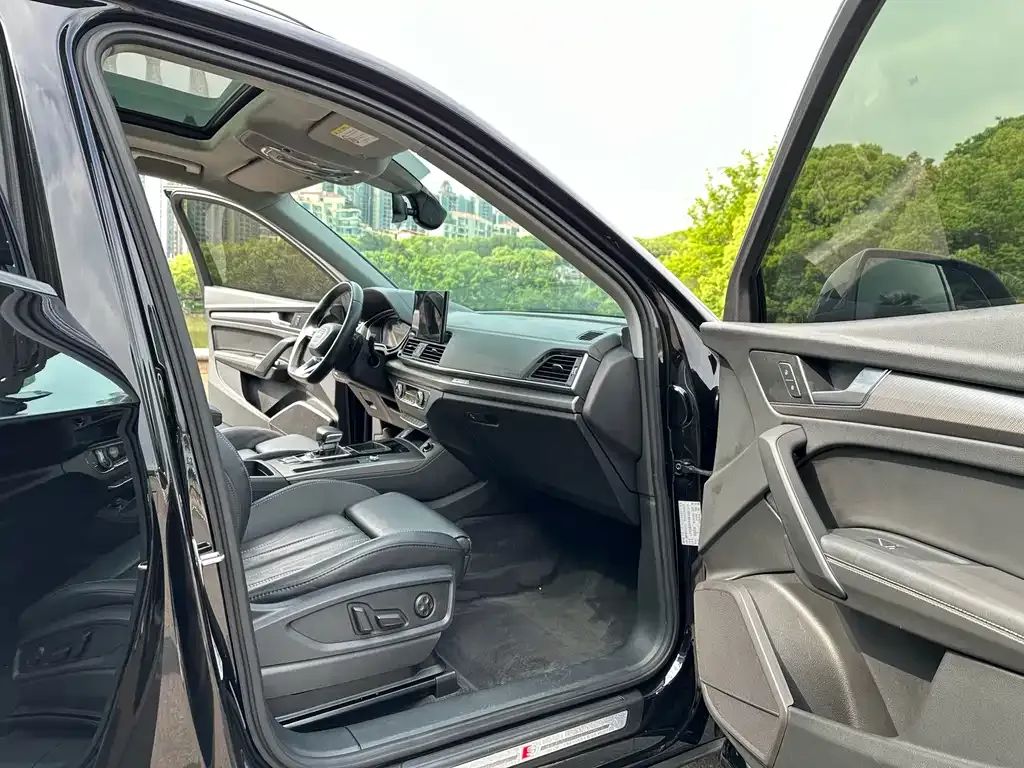 Audi Q5L 2022 из CN, фото 6