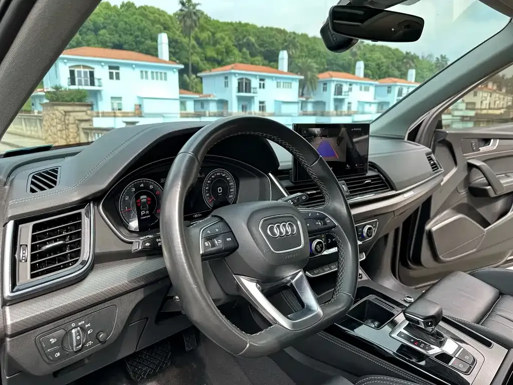 Audi Q5L 2022 из CN, фото 3