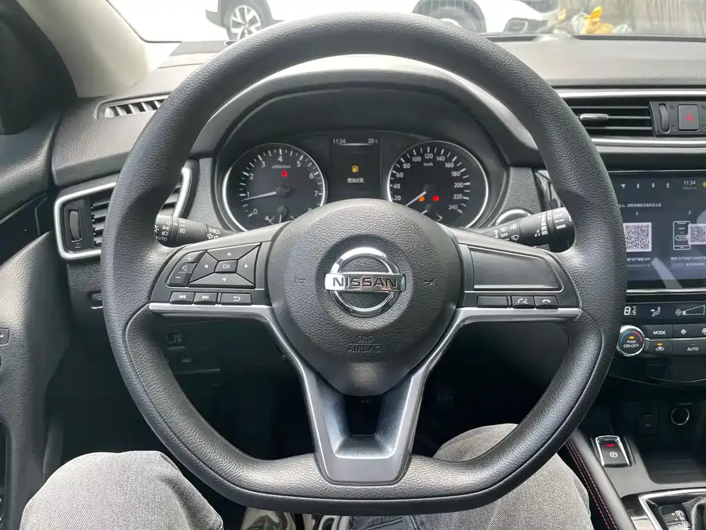 Nissan Qashqai — фото 4