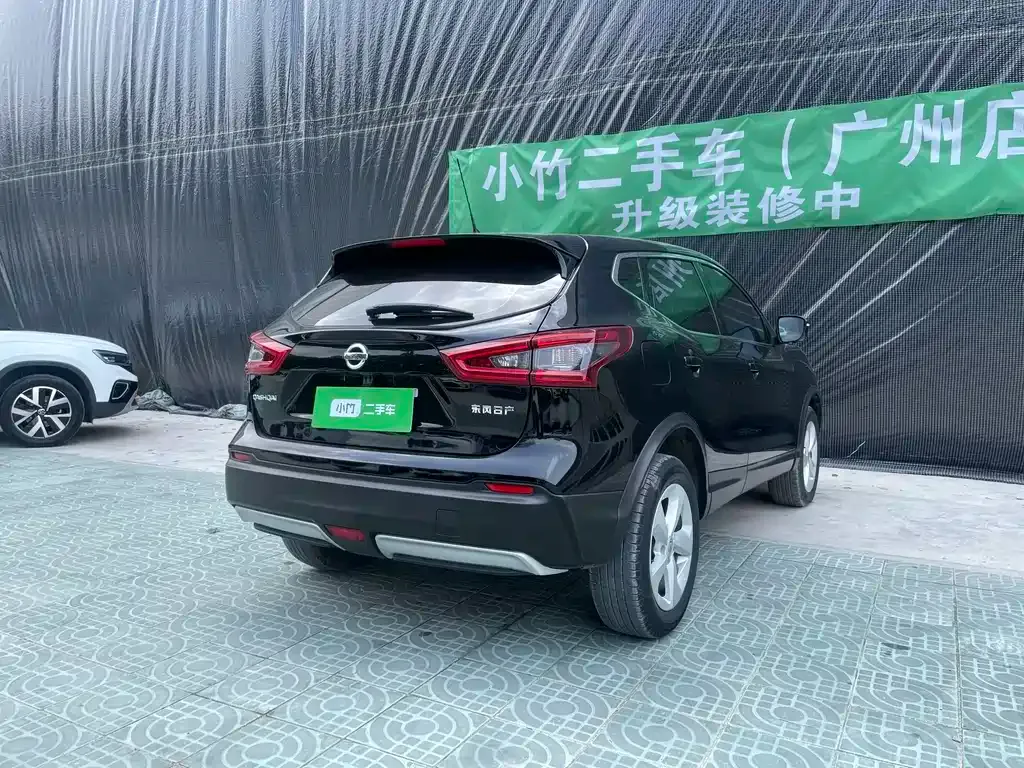 Nissan Qashqai — фото 9