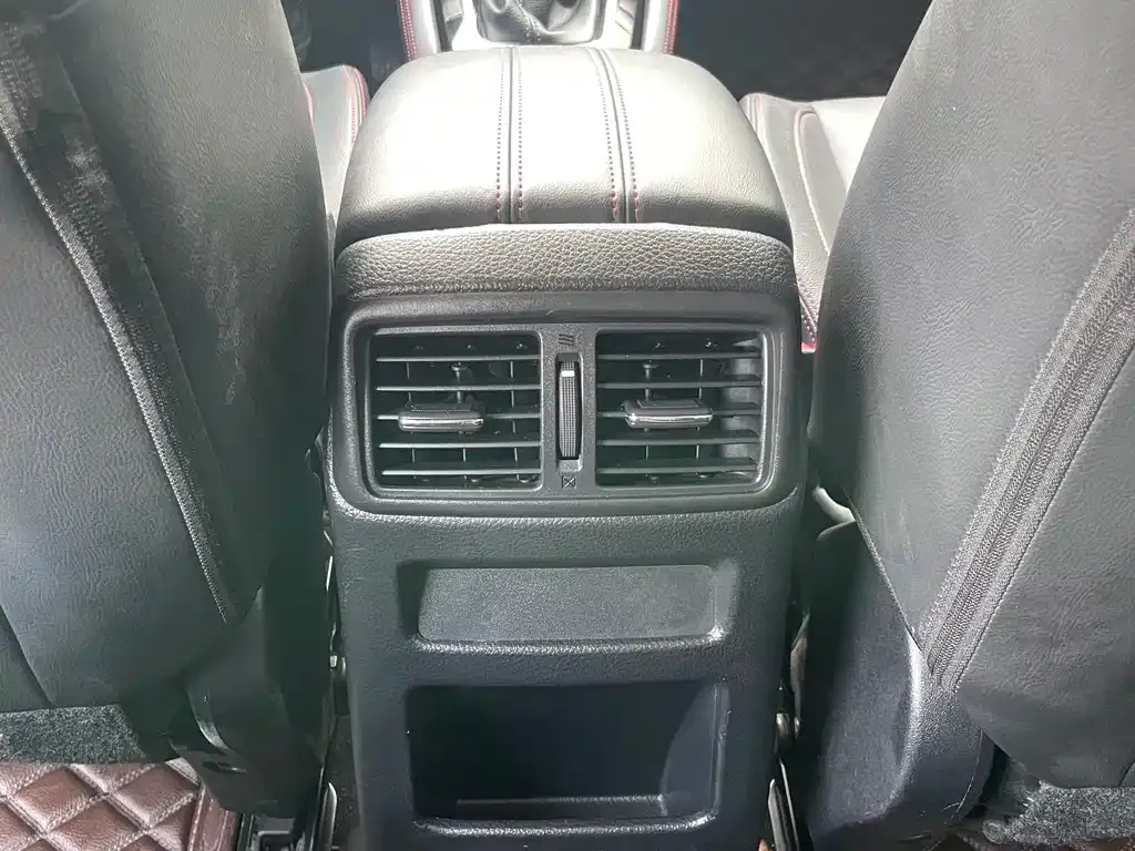 Nissan Qashqai — фото 5