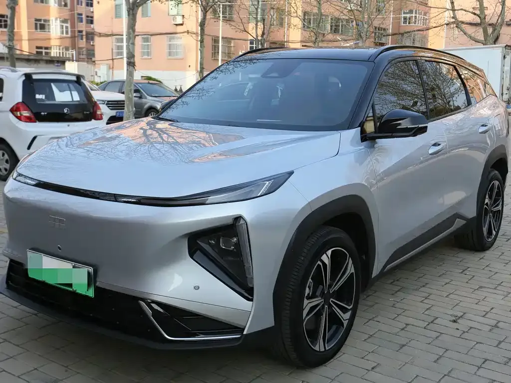 Geely Galaxy L7 — фото 1