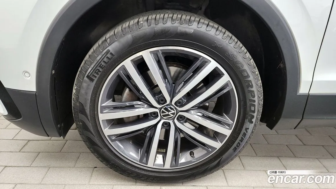 Volkswagen Tiguan 2023 из KR, фото 9