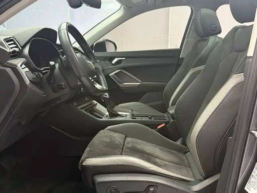 Audi Q3 2022 из CN, фото 2