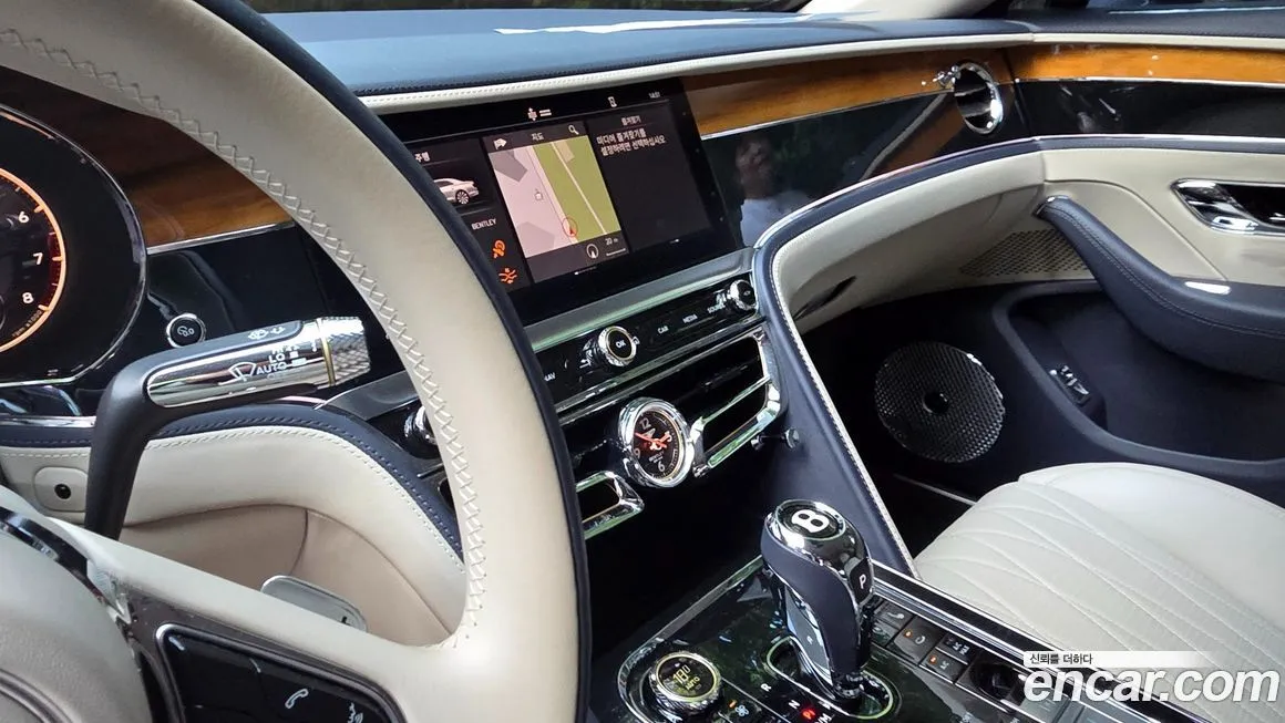 Bentley Flying Spur 2021 из KR, фото 5