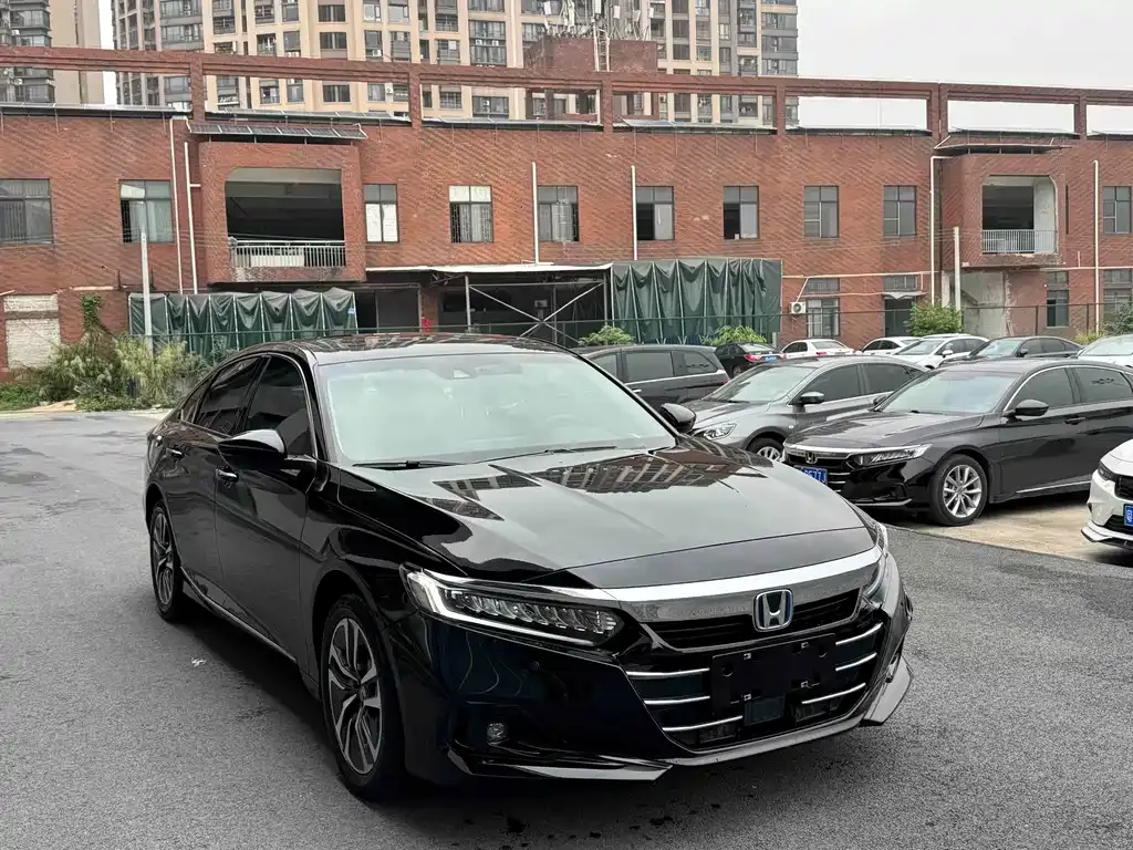 Honda Accord — фото 6