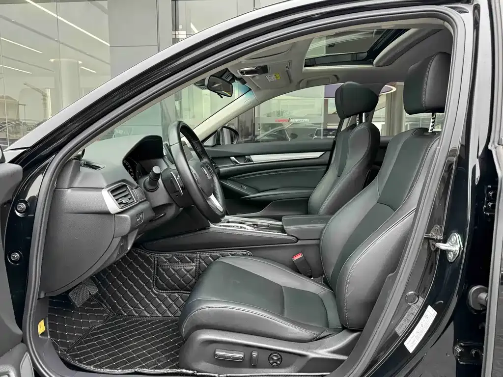 Honda Accord — фото 2