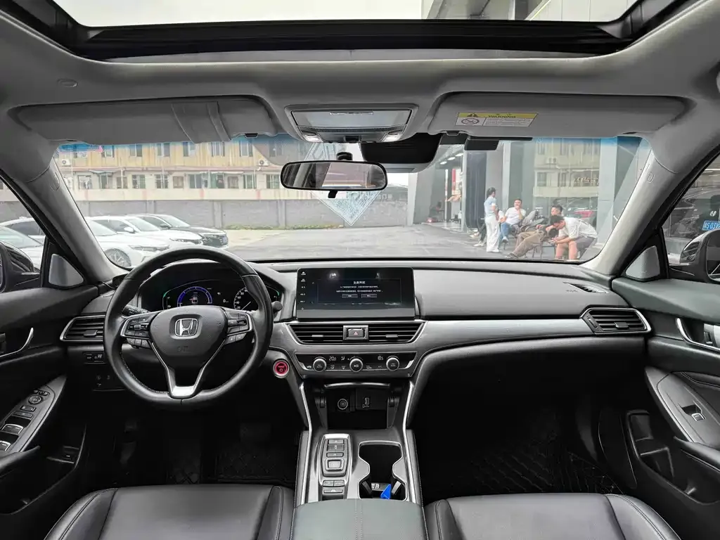 Honda Accord — фото 5
