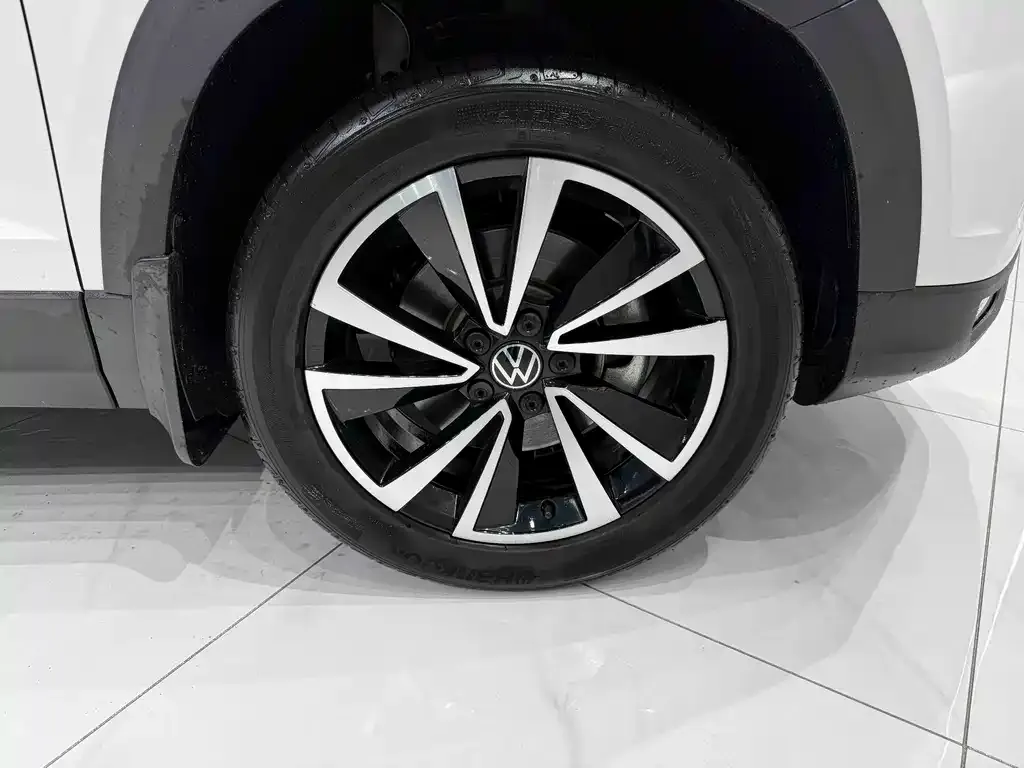 Volkswagen Tharu 2023 из CN, фото 9