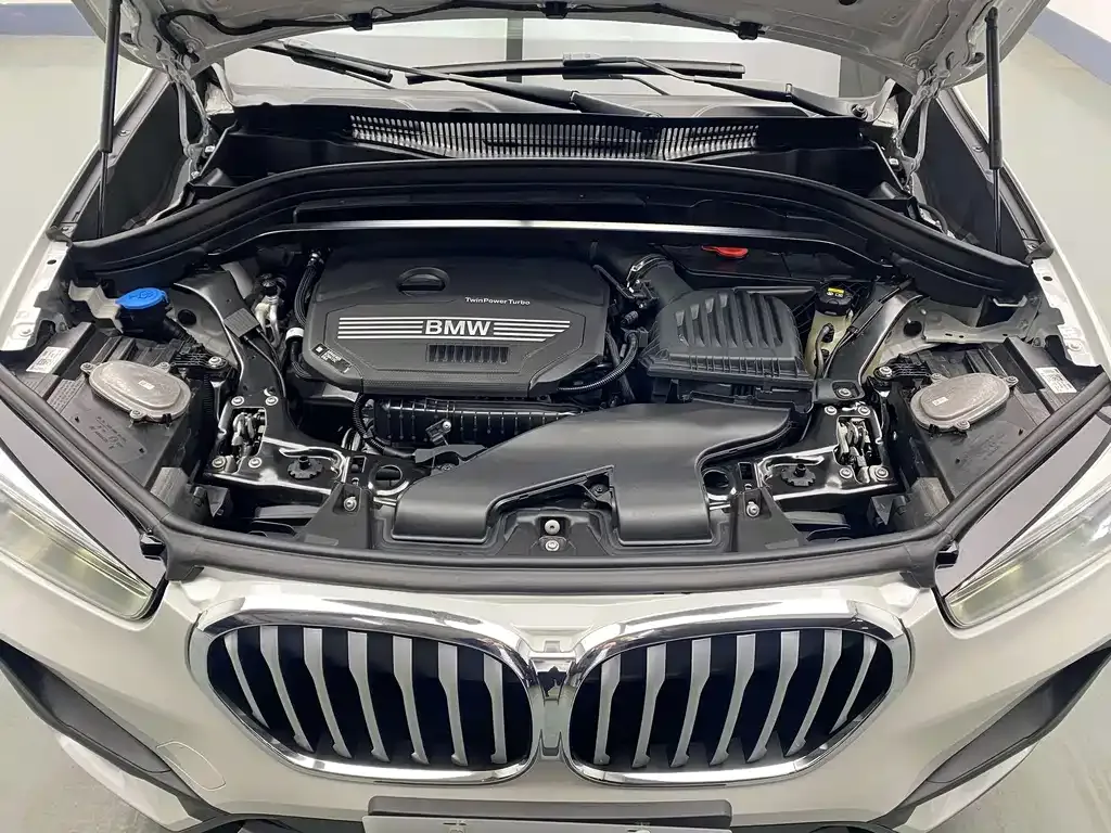 BMW X1 — фото 10