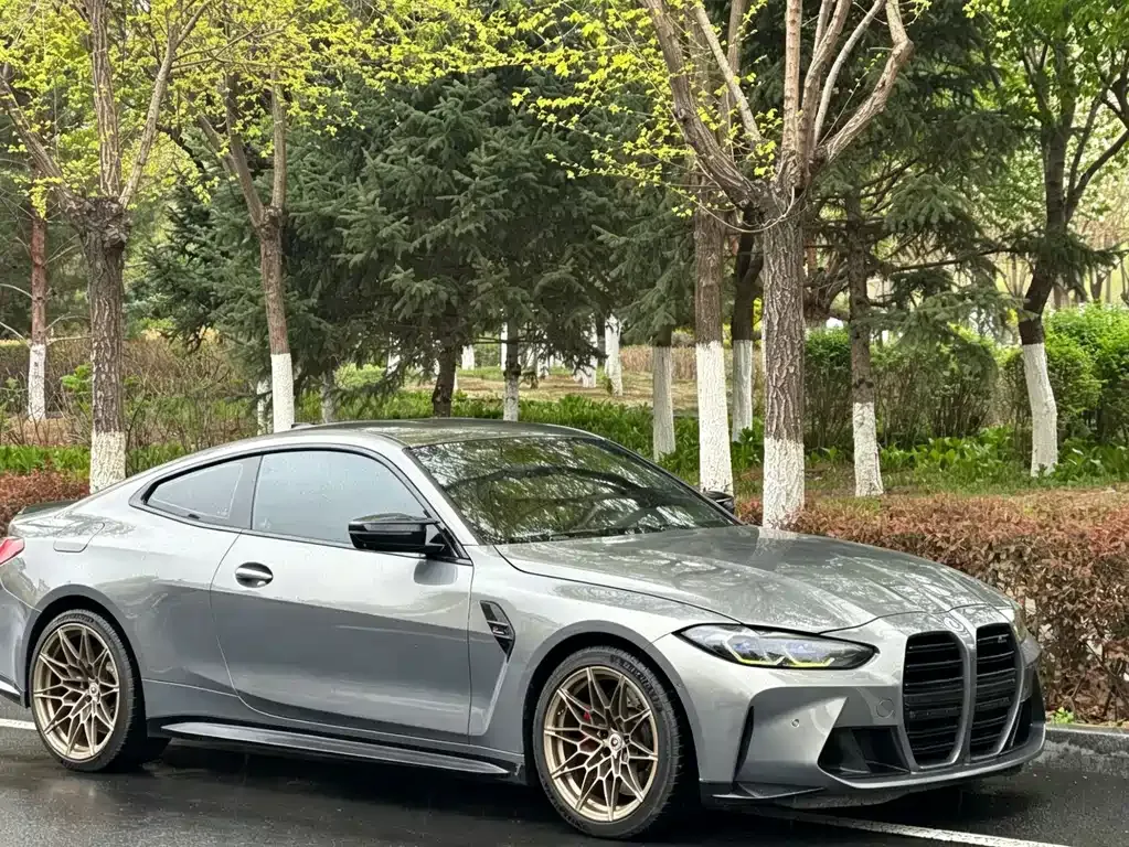 BMW M4
