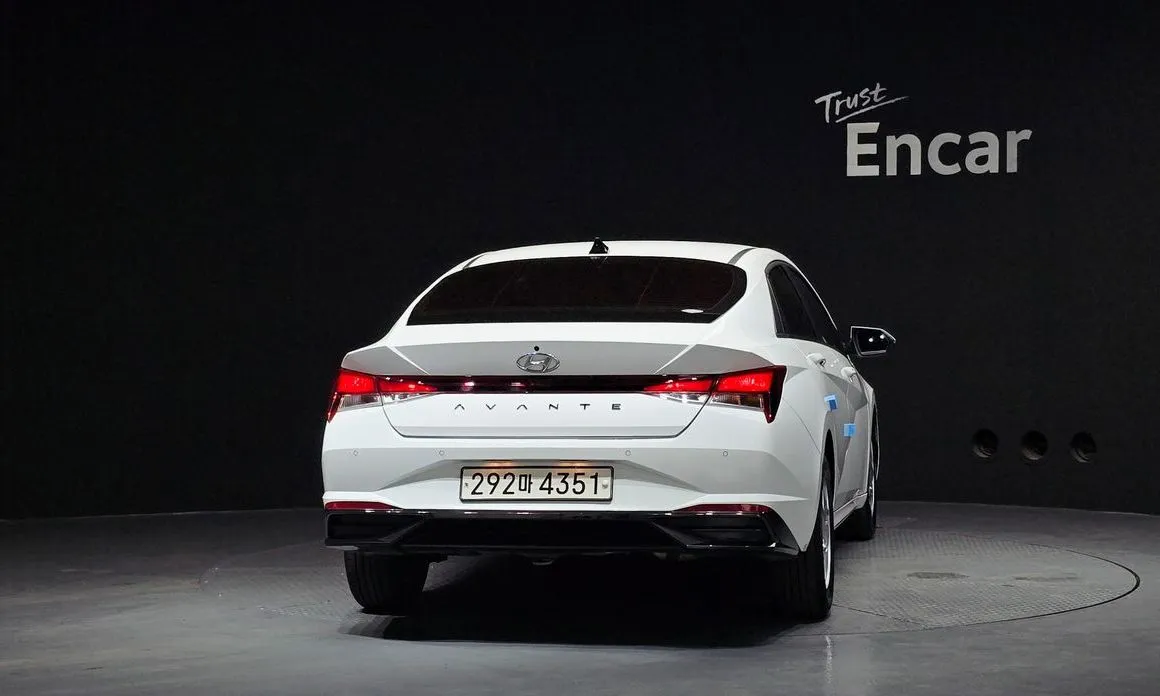 Hyundai AVANTE — фото 3