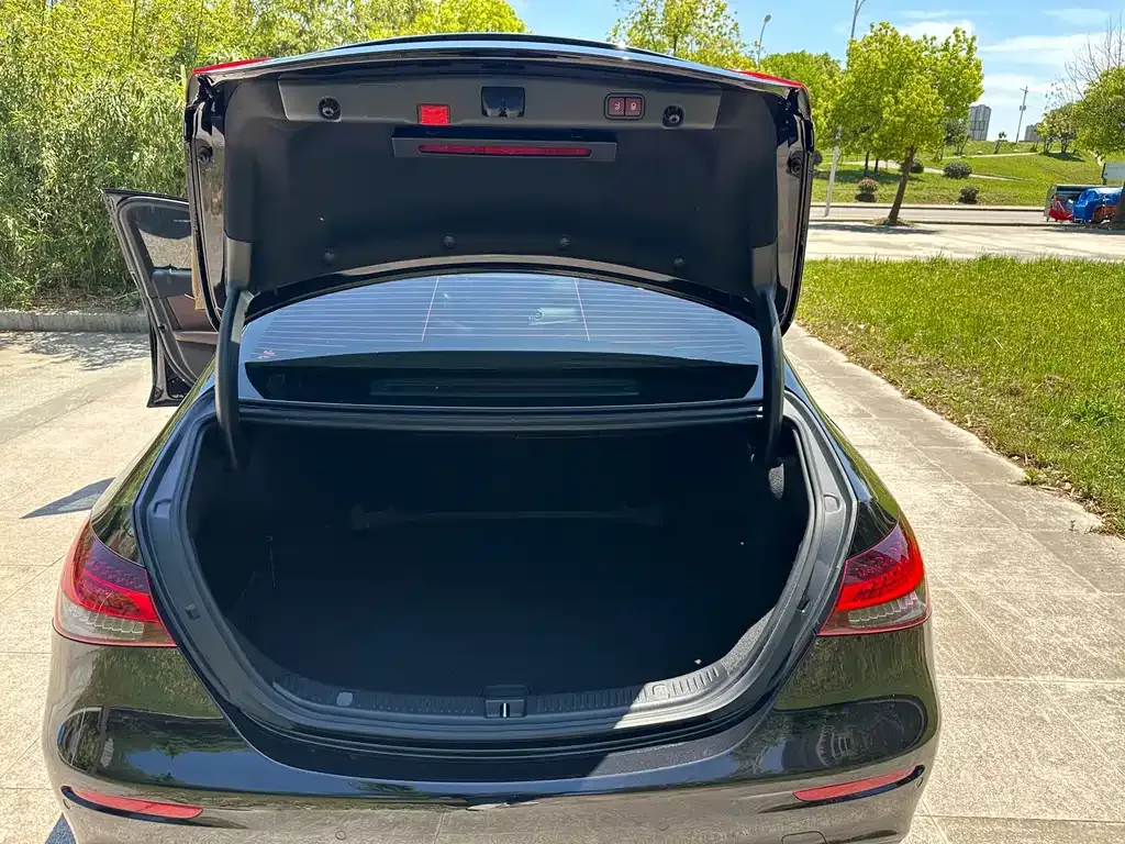 Mercedes-Benz E-Class 2021 из CN, фото 6
