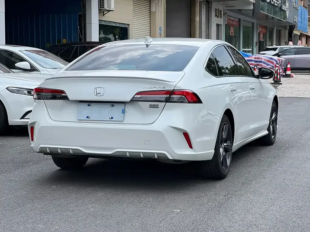 Honda Inspire 2024 из CN, фото 5