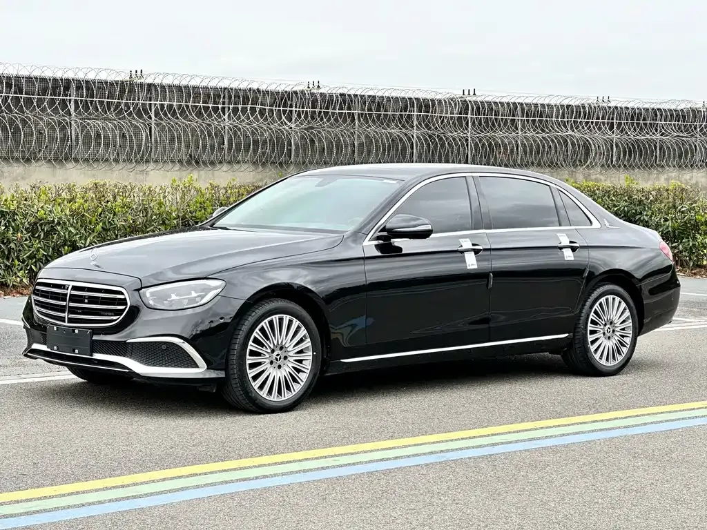 Mercedes-Benz E-Class 2023 из CN, фото 1