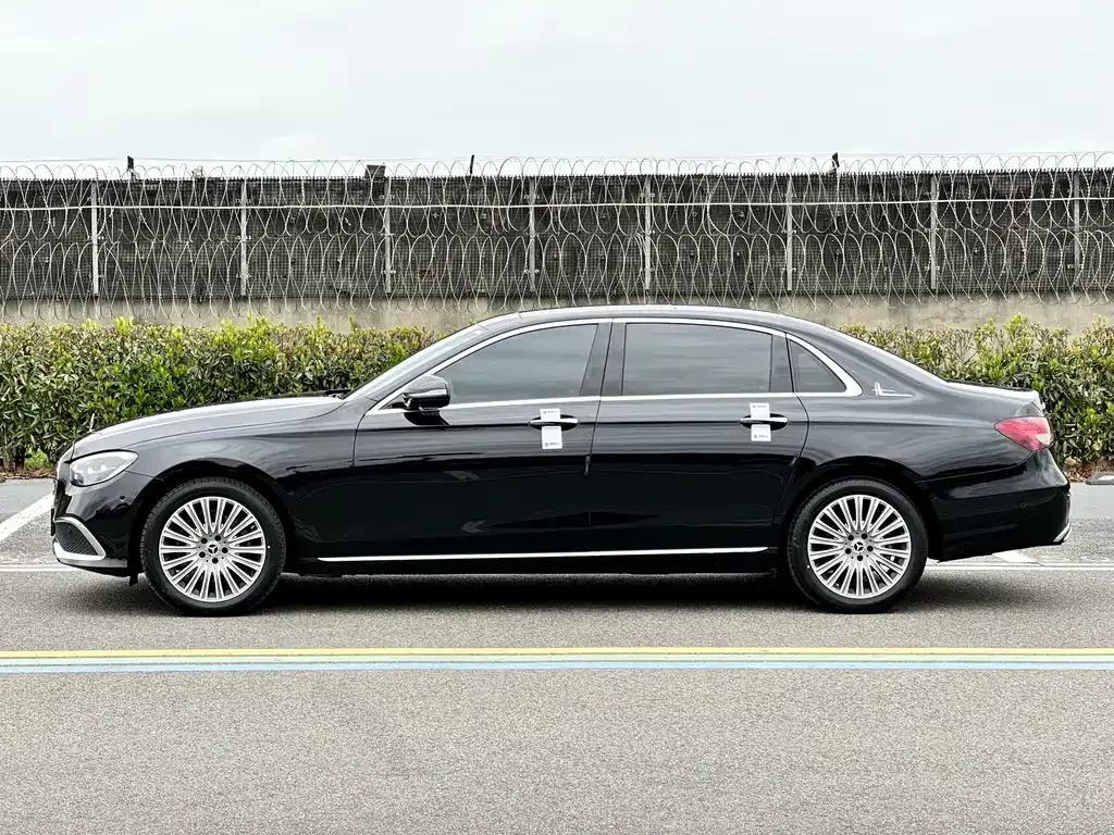 Mercedes-Benz E-Class 2023 из CN, фото 4