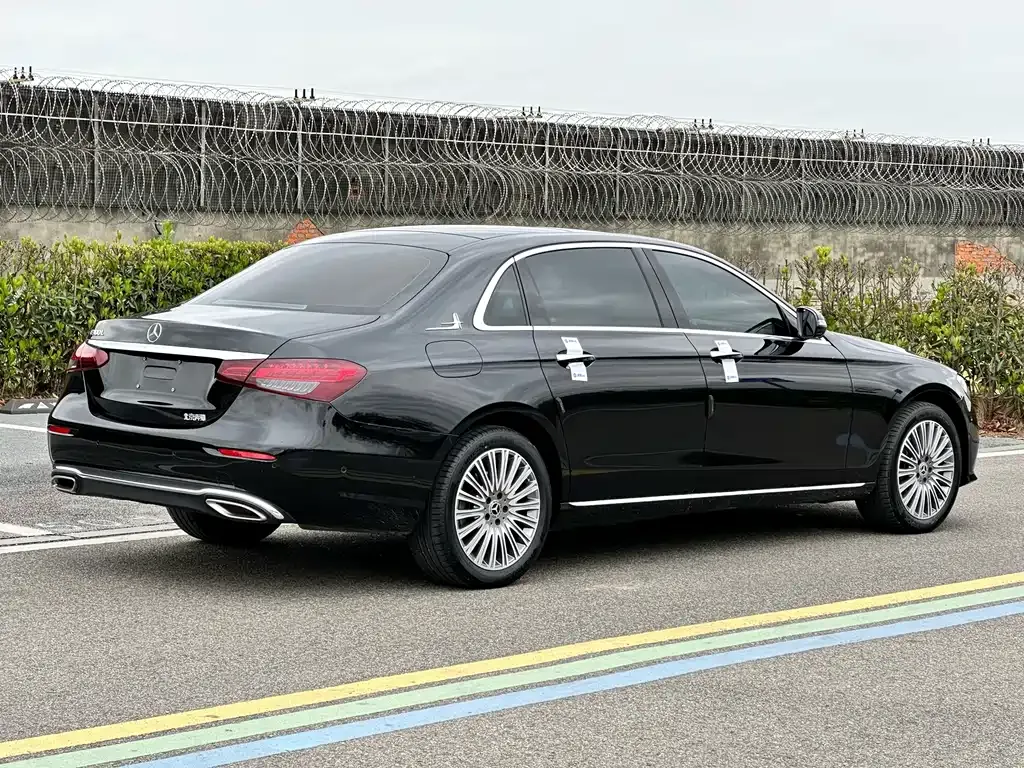 Mercedes-Benz E-Class 2023 из CN, фото 9