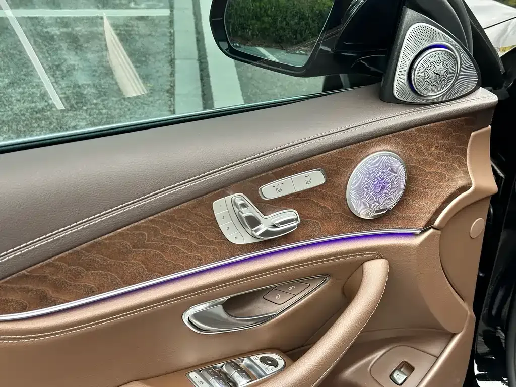 Mercedes-Benz E-Class 2023 из CN, фото 10