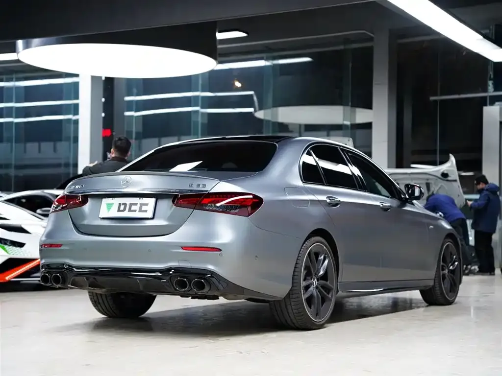 Mercedes-Benz E-Class AMG — фото 7