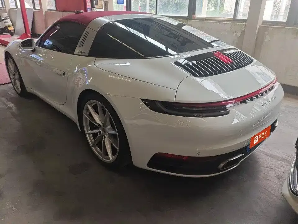 Porsche 911 2021 из CN, фото 5