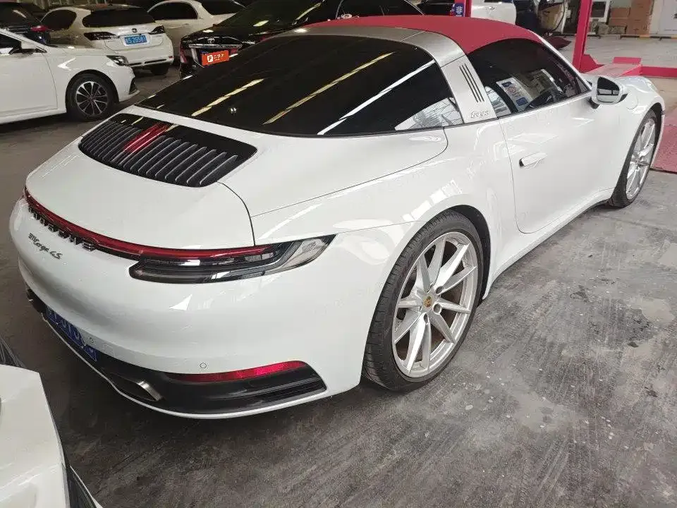 Porsche 911 2021 из CN, фото 6