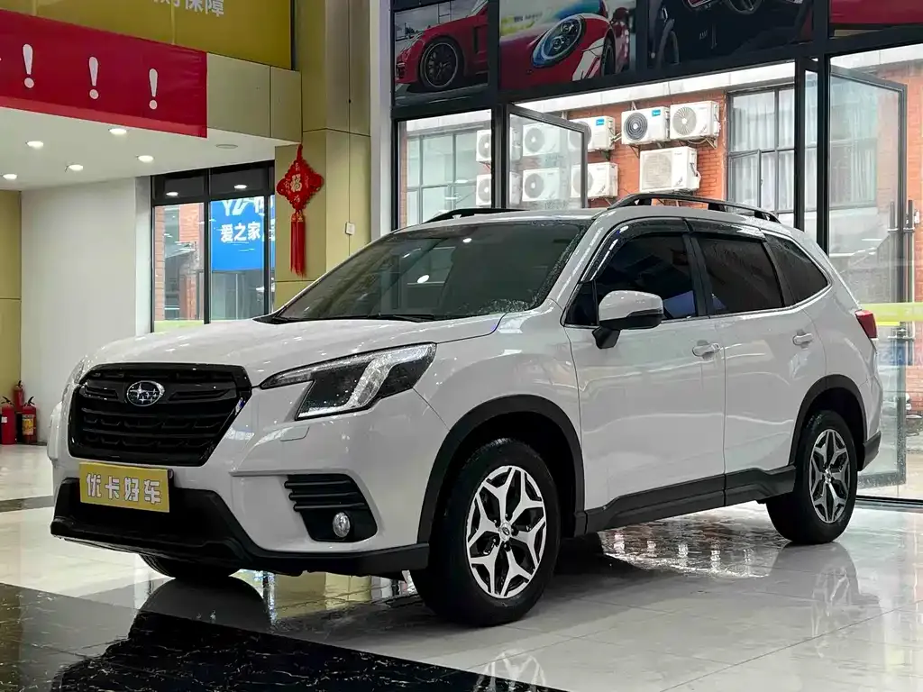 Subaru Forester — фото 1