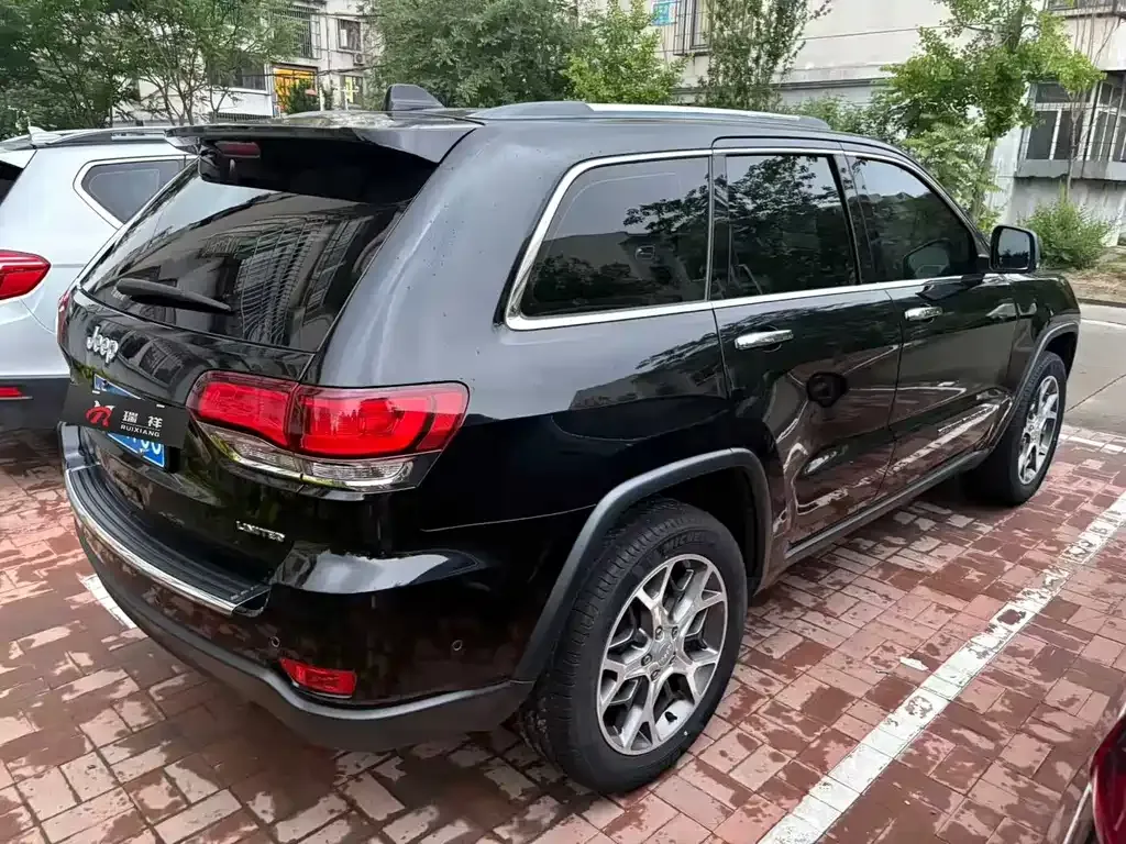 Jeep Grand Cherokee (Import) 2022 из CN, фото 4