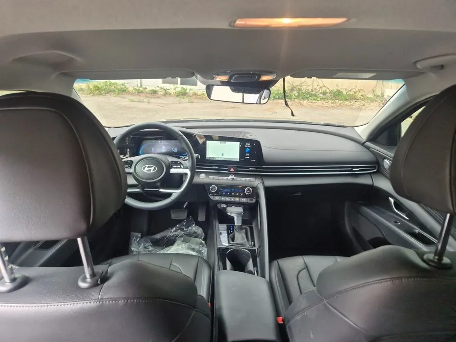 Hyundai AVANTE — фото 3