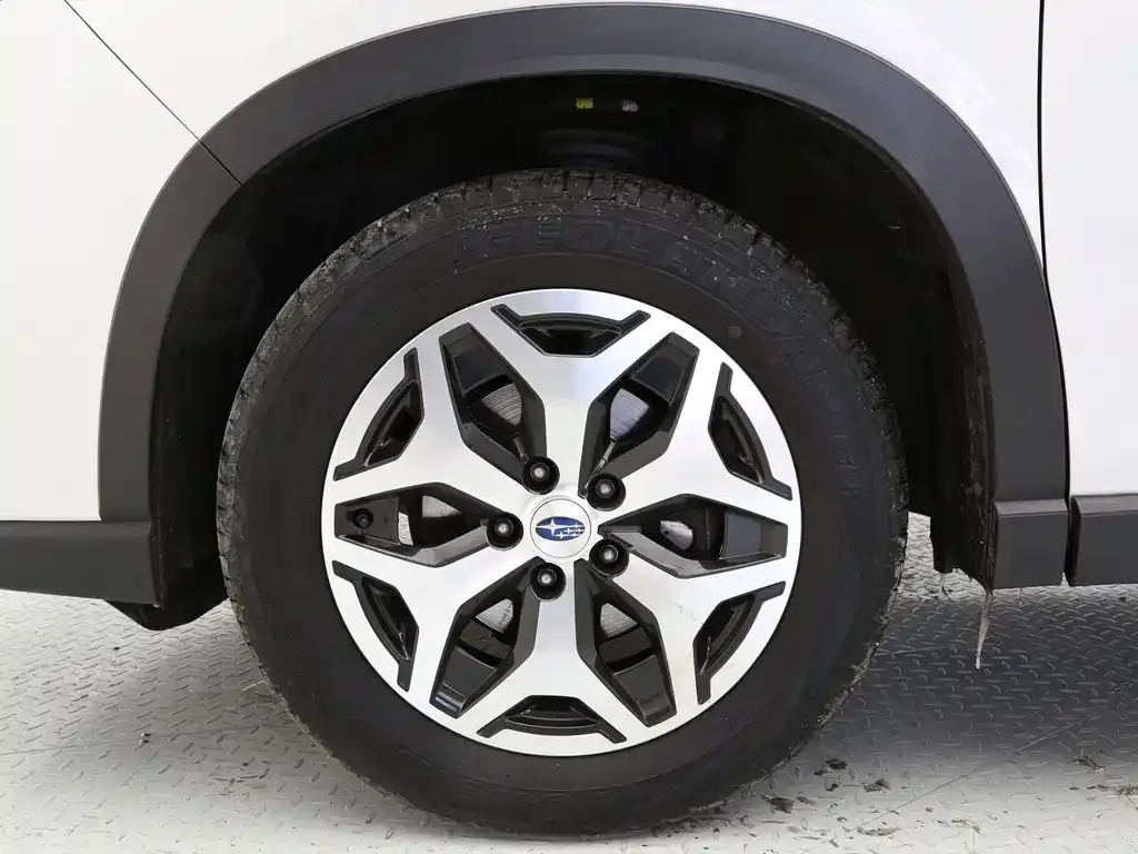 Subaru Forester — фото 8