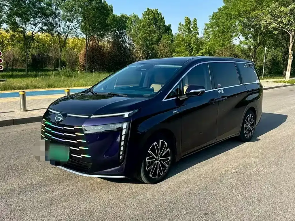GAC Motor E8 Hybrid — фото 9