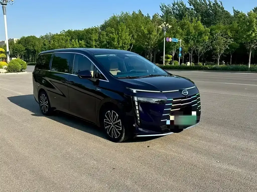 GAC Motor E8 Hybrid — фото 7