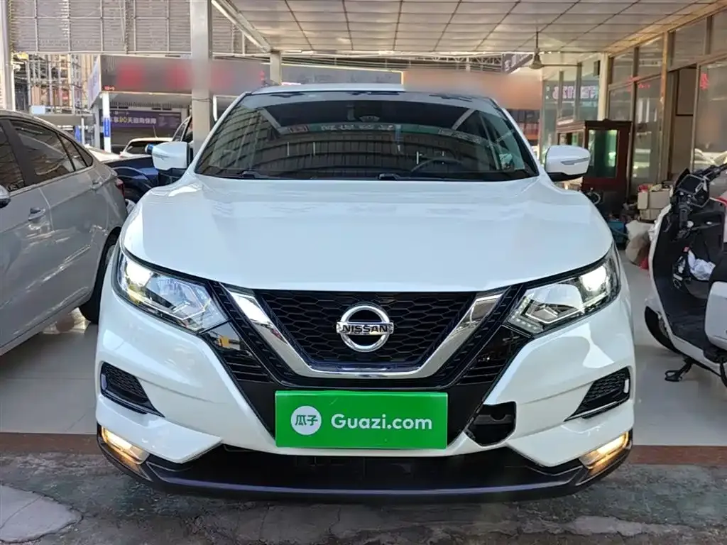 Nissan Qashqai — фото 7