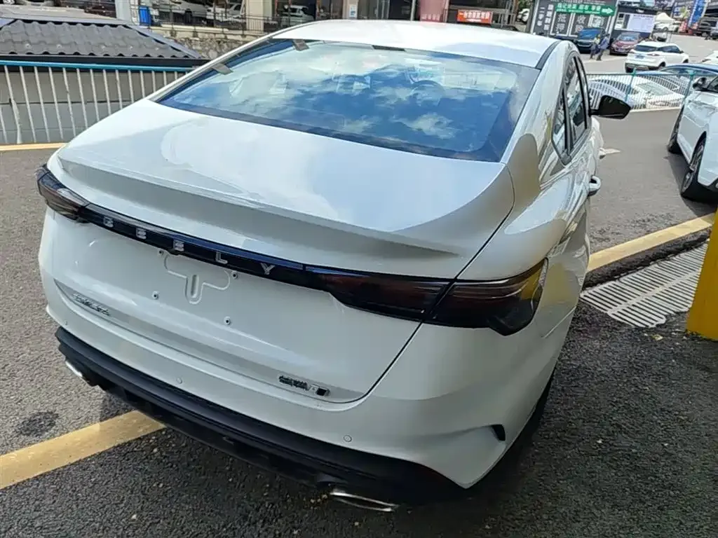 Geely Binrui — фото 6